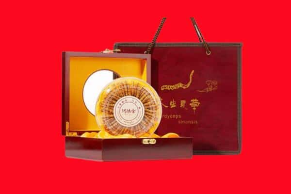 诚信求购:丰宁县高价回收冬虫夏草是按克吗